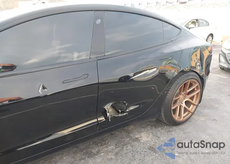 2018 Tesla Model 3 Long Range/Performance из США, поврежденный, VIN 5YJ3E1EB5JF078680